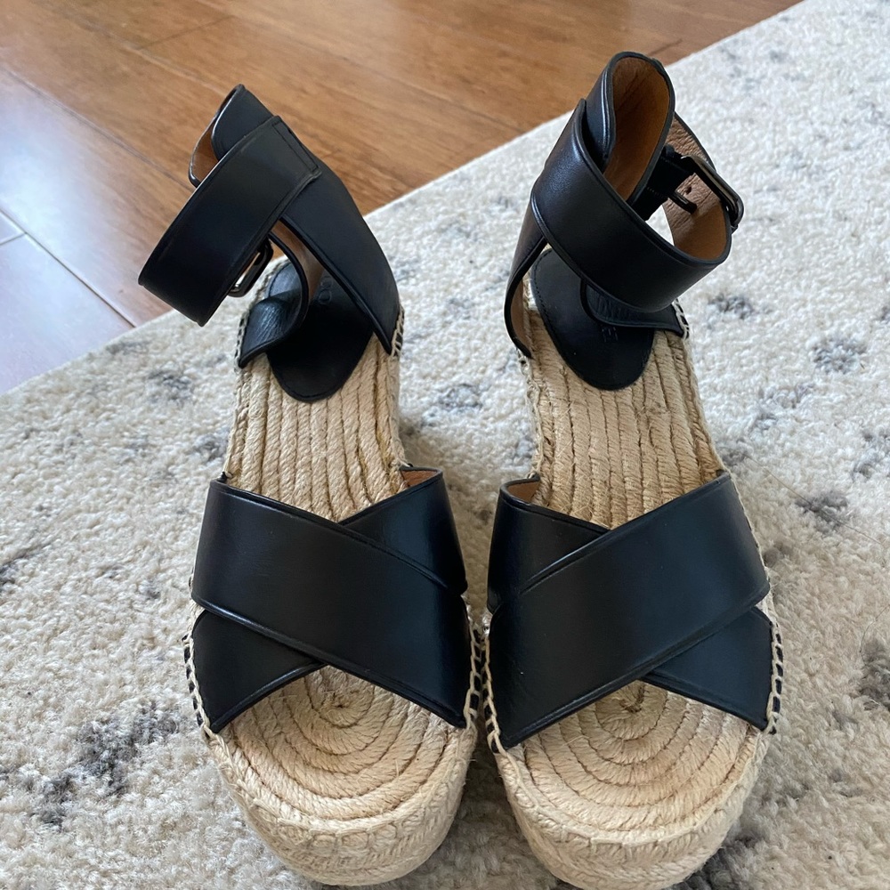 Vince sandals